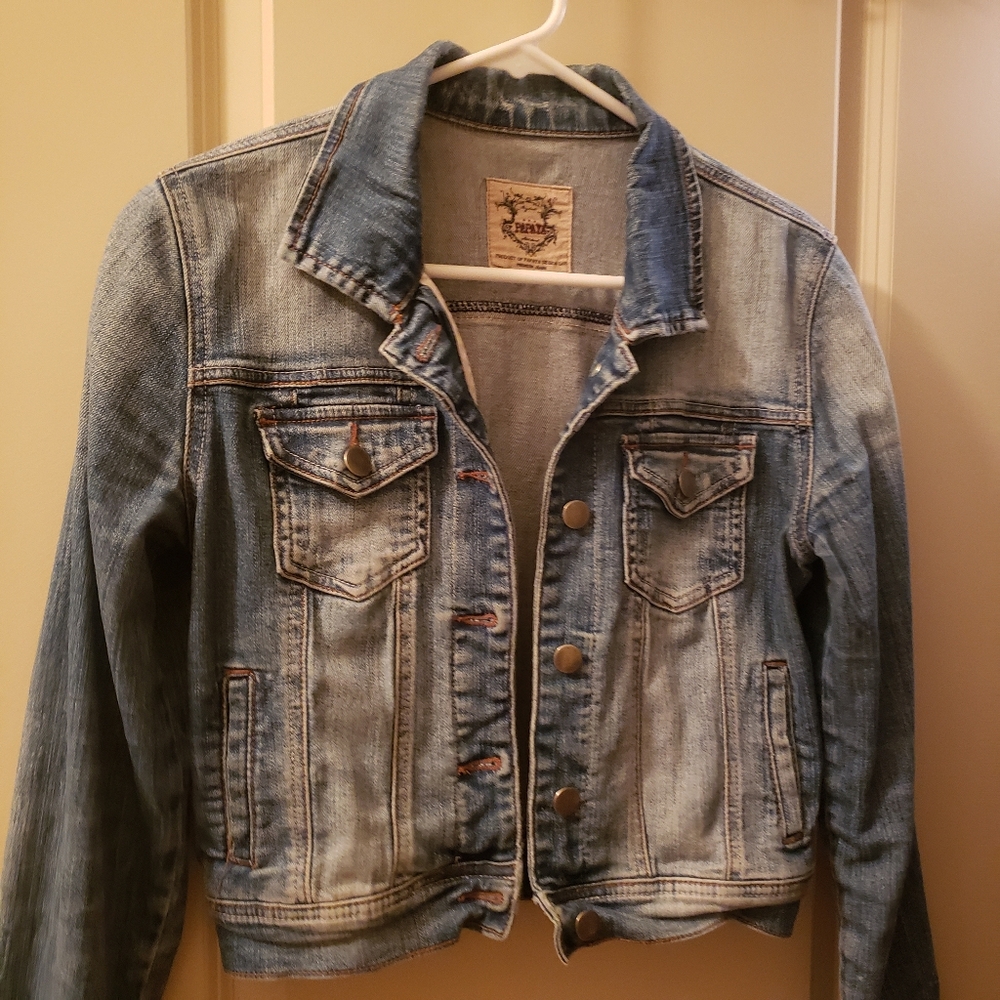 Papaya Medium Wash Denim Jacket Small